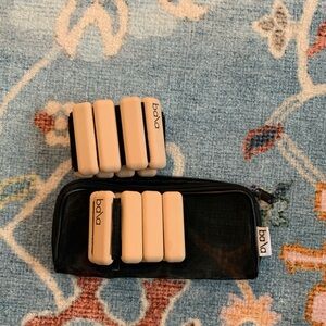 Bala Cream Wrist Weights with Black Case